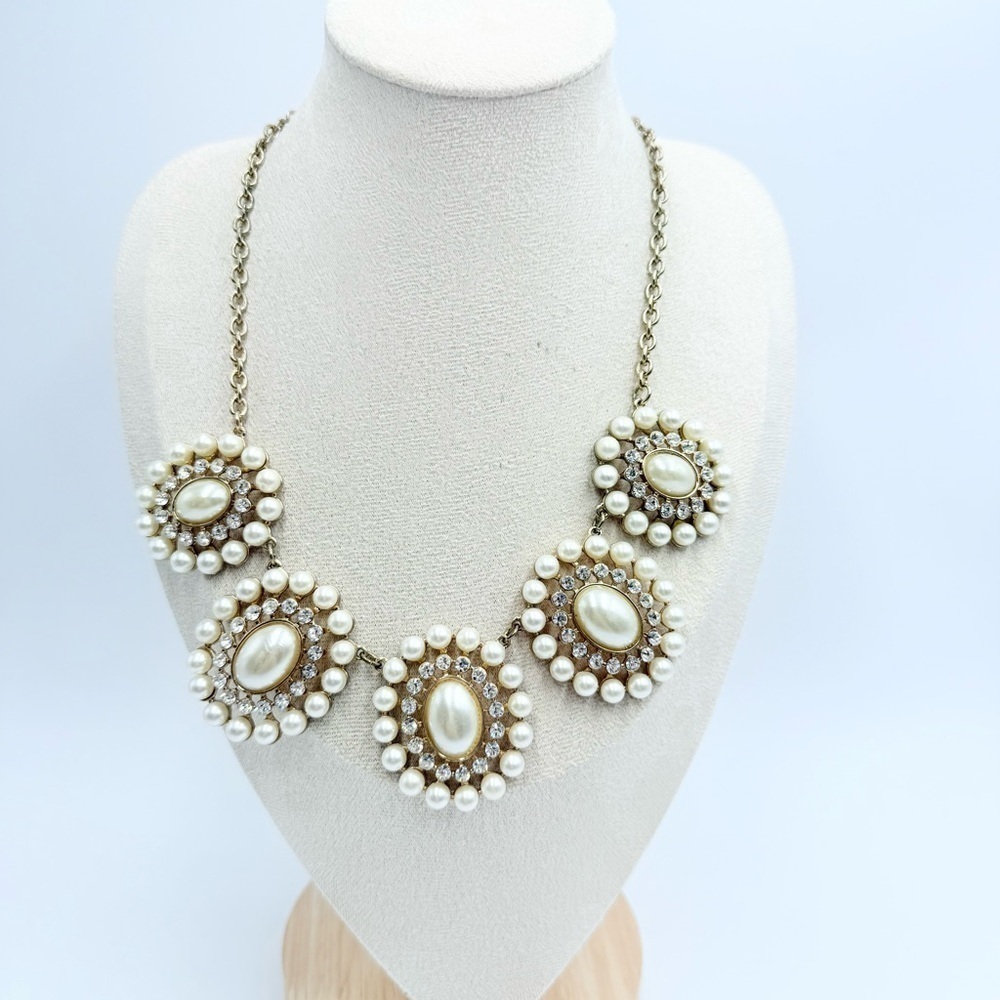Circle Statement Faux Pearl Rhinestone Beaded Gold Toned Necklace